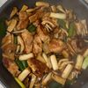 鶏肉とたっぷりきのこの《テリテリ♡甘辛炒め》の工程4