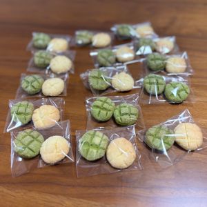 こむぎの作ってみた!投稿(米粉で作る
メロンパンの皮だけクッキー)