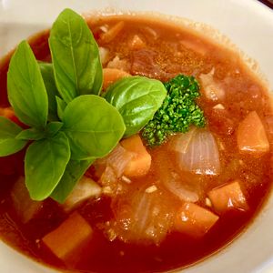ゆかりの作ってみた!投稿(野菜たっぷり！ヘルシーミネストローネ)