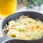 ホクホク最高♪そら豆とじゃがいもとベーコンのチーズ焼き