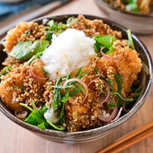 【薬味たっぷり鶏カツ丼】さっぱり×がっつり♪夏にもおすすめ！
