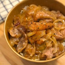 また食べたくなる!定食屋の豚こま生姜焼き丼
