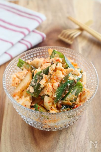 クセになる旨さ♡オクラと豆腐のキムチ和え