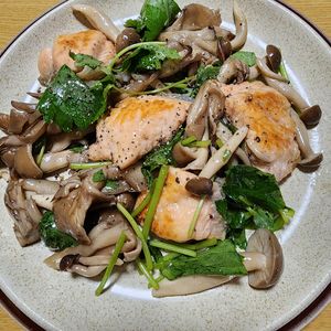 ナムディの作ってみた!投稿(冷やして美味しい！鮭・きのこ・三つ葉の柚子胡椒マリネ)
