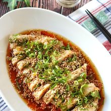 鶏むね肉で作る♪レンジで簡単ピリ辛よだれ鶏