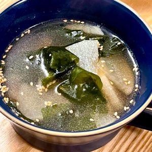 michuの作ってみた!投稿(【大根とわかめのごま中華スープ】5分煮るだけ♪)