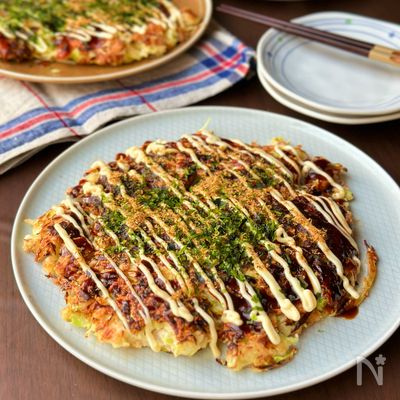 【鶏むね肉と豆腐はんぺんで作るヘルシーお好み焼き】節約