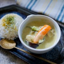 冷蔵庫にある野菜でOK♪グリーンカレー