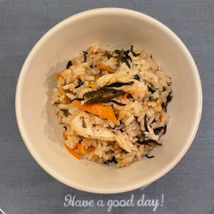 ちひろの作ってみた!投稿(【ひじきとツナの炊き込みご飯】栄養満点◎入れて待つだけ！)