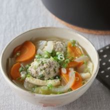 野菜たっぷり鶏だんご汁