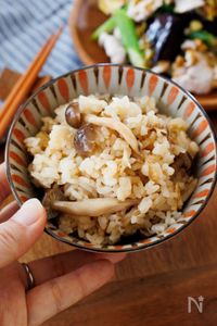 『きのこたっぷり☆炊き込みご飯』秋の定番！炒めて美味しい♪