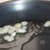 にんにく香る、ロースハムと舞茸マリネ。の工程2