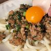 【フライパン1つ】やみつきニラそぼろうどんの工程3