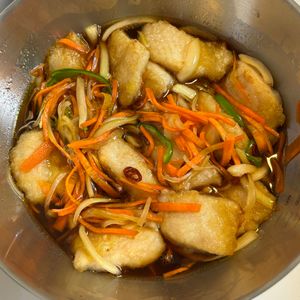 ムーちゃんの作ってみた!投稿(お惣菜屋さん風。ごはんが進む♪白身魚の南蛮漬け)