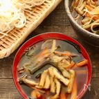 「しめじうどん」つけ麺もにゅう麺もオススメ！