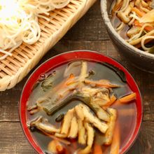 「しめじうどん」つけ麺もにゅう麺もオススメ!