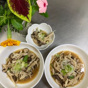 そら・ゆずの作ってみた!投稿(5分で完成『きのこのバターポン酢』)