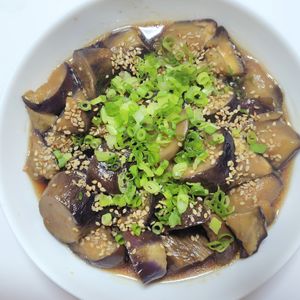ふうかの作ってみた!投稿(材料3つ！調味料3つ！火を使わず3step♩なすの南蛮漬け)