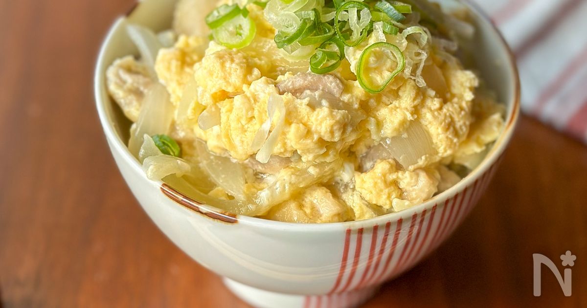 誰でも簡単に作れる！白だし香る「親子丼」 | レシピサイトNadia