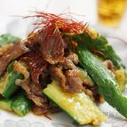 牛肉とたたききゅうりの中華炒め