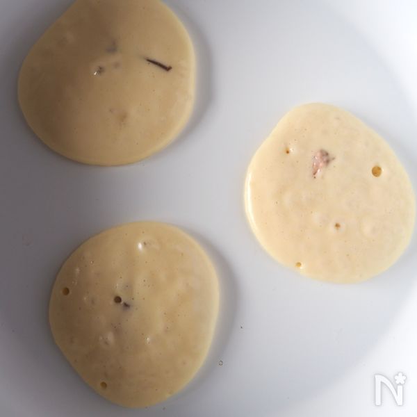 ホットケーキミックスで簡単♡春の香り桜どら焼き | レシピサイトNadia