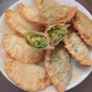 たりおの作ってみた!投稿(ビールがすすむ⁈絶品おつまみ★キャベツが主役の揚げ餃子)
