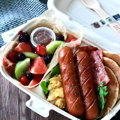 アメリカンダイナー気分の【ジョンソンヴィルパンケーキランチ】