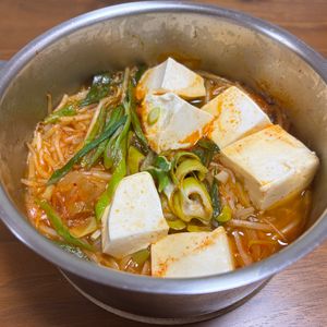 こむぎの作ってみた!投稿(嫁監修！かんたん本場の【キムチチゲ】)
