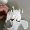 裏ワザで辛くない！新玉ねぎと海苔のやみつきサラダの工程1
