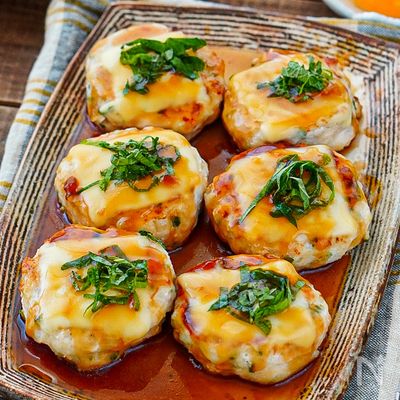 照り焼きダレとチーズが合う!大葉入りふわふわチーズつくね
