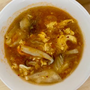 かなてぃの作ってみた!投稿(とろ〜り美味しい♪キムチと豆腐のふわたまスープ)