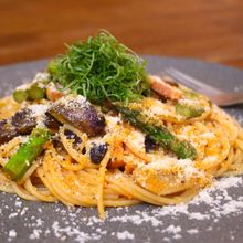 大葉とナスのトマトソースパスタ