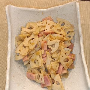 ゆんちゃん🐷の作ってみた!投稿(地味にうまい！【れんこんの麺つゆガーリック炒め】)
