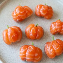 ハロウィンかぼちゃの【サーモン寿司】