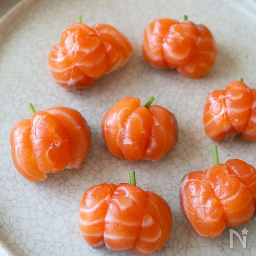 ハロウィンかぼちゃの【サーモン寿司】