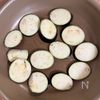 ワンパン10分♪【鶏ももとナスのチーズ焼き】の工程1