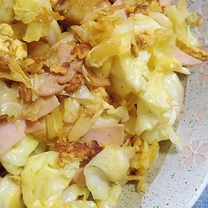 猫の作ってみた!投稿(【キャベツとハムの卵炒め】ふんわり卵とシャキッとキャベツ♪)