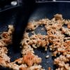 ひと口でハマる。白飯が止まらない『麻婆白菜豆腐』の工程2
