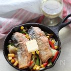 （おうちキャンプ飯）スキレットで鮭のちゃんちゃん焼き