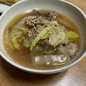 しょうこの作ってみた!投稿(とろ〜り美味しい♡『豚肉と白菜と崩し豆腐のとろみスープ』)