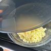 ファストフード店のハッシュドポテトの工程1