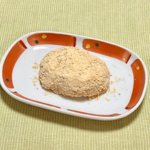 キャピタンの作ってみた!投稿(レンジと道明寺粉で作るきなこ餅(ぼたもち))