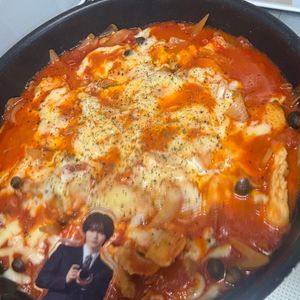 それぞれの作ってみた!投稿(【鶏むね肉のトマト煮込み】濃厚トマトソースにチーズがとろり♡)