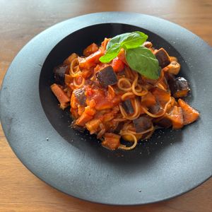こむぎの作ってみた!投稿(【プロの簡単パスタ】なすのトマトパスタ)