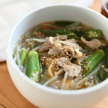 豚肉とたっぷり野菜のピリ辛中華春雨スープ