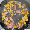 かぼちゃのカレークリームパスタ│ワンパンでほっこりパスタの工程2