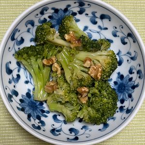 キャピタンの作ってみた!投稿(香ばしい♪ブロッコリーのくるみ和え)