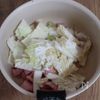 コク旨♡ベーコンと白菜のピリ辛ごま味噌豆乳スープの工程1