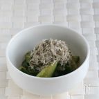 たたききゅうりのとろろ昆布和え