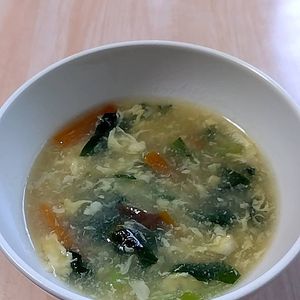 ハムっころの作ってみた!投稿(【小松菜と卵のとろみ中華スープ】ごま油香る♬栄養満点スープ♡)